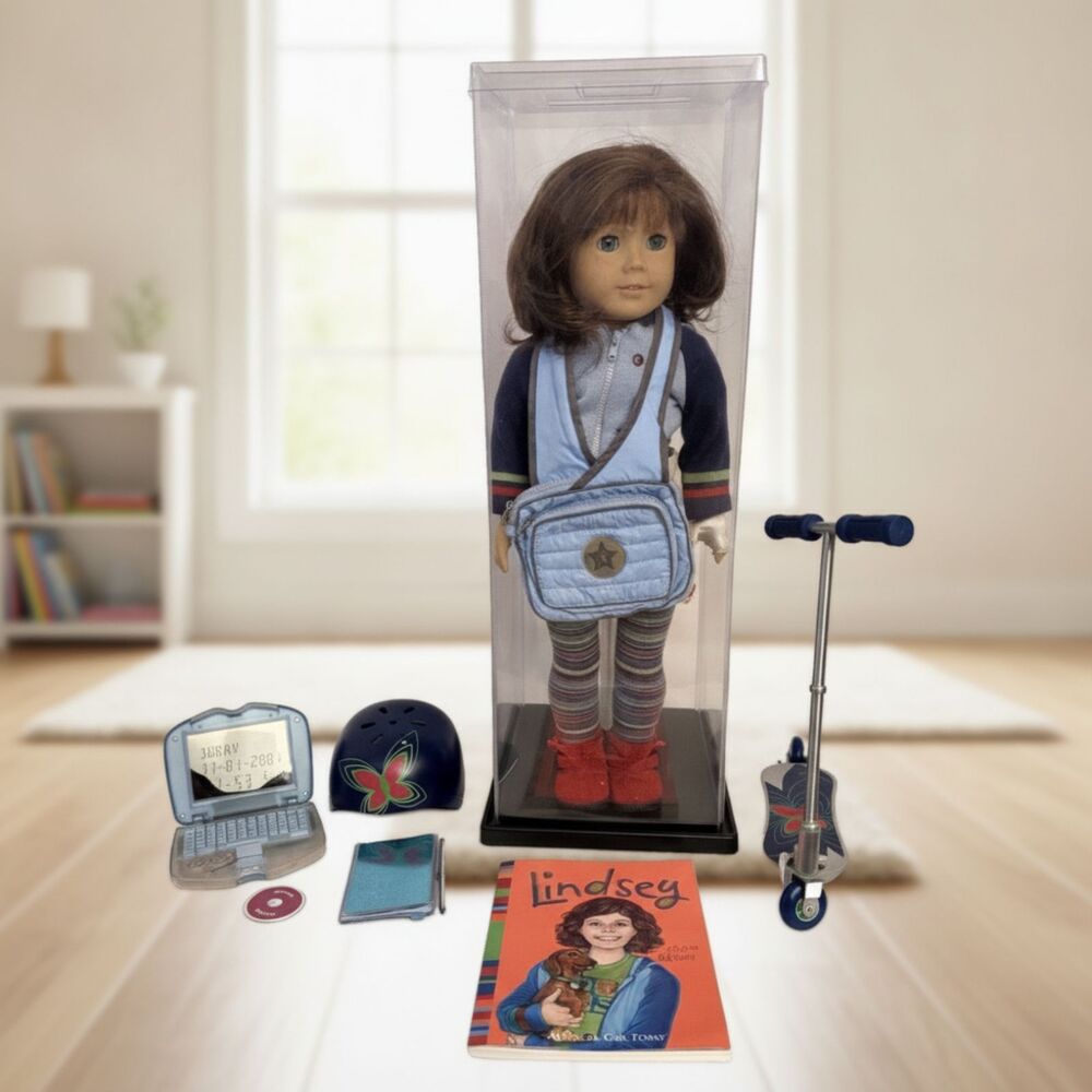 American Girl Lindsey Doll 2001 Girl of the Year GOTY Retired w Accessories Book